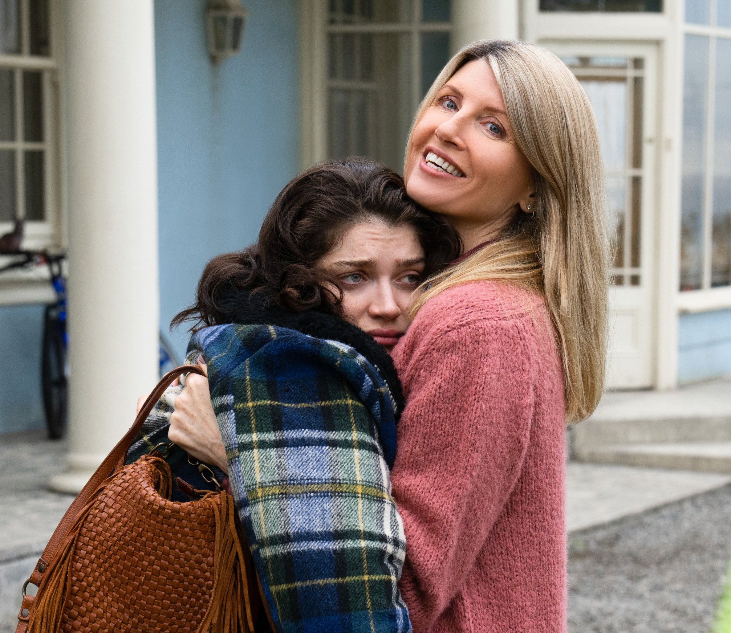 Eve Hewson y Sharon Horgan en Bad Sisters